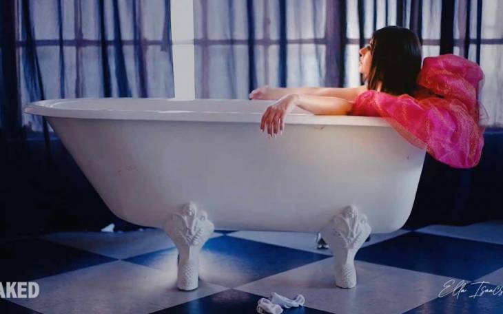 Ella Isaacson - Naked (Official Visualizer)